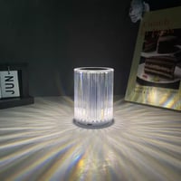 ابجورة كرستالية صغيرة بإضاءة LED متعددة الألوان تع...