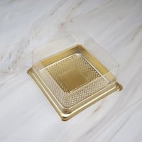 علب حلويات بلاستيك مقاس 11*11 سم (50) علبة