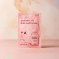 قناع وجه بخلاصة حمض الهيالورونيك