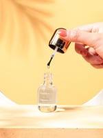 طلاء أظافر زيتي من جولدن كاب رقم 01 - طبقة علوية ش...