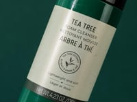 منظف رغوي بمستخلص شجرة الشاي