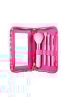 طقم فرش مكياج من مجموعة باربي شاينينغ مع علبة تخزي...