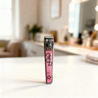 مقص اظافر من سلسلة بينك بيري