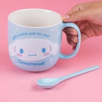 كوب سيراميك بتصميم بارز مع ملعقة من شخصيات سانريو...