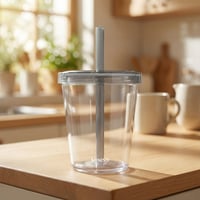 كوب بلاستيك بسيط بلون سادة مع مزاز ومقياس 400 مل -...