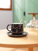 كوب قهوة سيراميك رخامي مع قاعدة وملعقة 215 مل - أس...