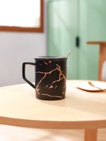 كوب سيراميك رخامي مع غطاء وملعقة 380 مل - أسود