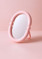 مرآة مكياج بنمط كريمي (دائرية)