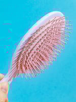 فرشاة تصفيف الشعر - وردي