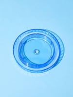 كوب مشروب بلاستيك بألوان متدرجة مع مزاز سعة كبيرة...