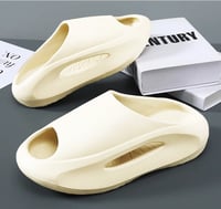 شبشب رياضي للرجال بمقاس 43-44 - بيج