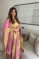 ثوب المسرّح "تم تطوير المنتج بدرجه افتح"