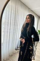 ثوب منيخل بـ تصميم عصري