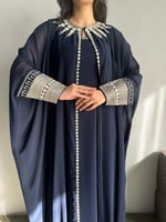 ثوب عسيري كحلي بـ تصميم عصري #2