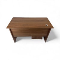 مكتب مودرن بني 120