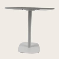 طاولة مربع مفردة