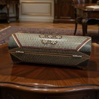 علبة خشبية للسبح او للمجوهرات مطعمه بالعاج والنحاس