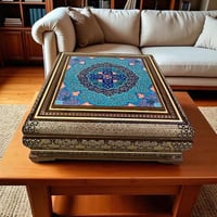 صندوق خشبي فاخر مطعم بالعاج والحاس