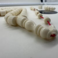 سبحة بلياردو ابيض قص كويتي مع الكسار