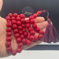 سبحة مرجان طبيعي حر مع عينة من المرجان