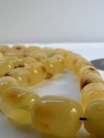 سبحة كهرمان طبيعي حر كلنقرادي عدد الخرز 48