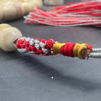 سبحة مرجان ابيض حر طبيعي مع عينة من المرجان