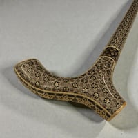 عصى مطعم بالعاج والنحاس