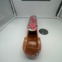 علبة خشبية صناعة يدوية فاخرة مطعمه بالعاج والنحاس