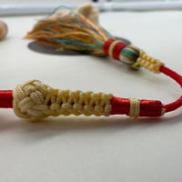 سبحة مرجان ابيض حر طبيعي مع عينة طبيعية من المرجان