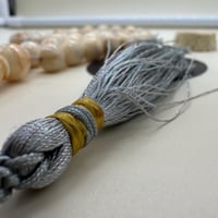 سبحة مرجان ابيض حر