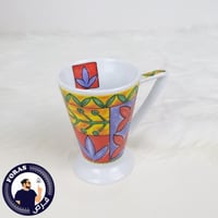 كوب زجاجي أنيق بتصميم ورد كلاسيكية