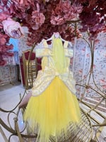 فستان جميلة + قلفزات