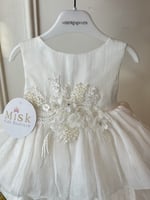 فستان ابيض مواليد