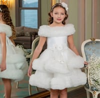 فستان منفوش بطبقات التول