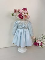 فستان مزين بالخرز للمواليد