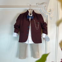 بدلة عودية + فيونكة+ بروش