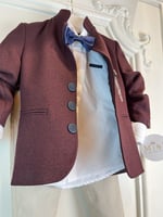 بدلة عودية + فيونكة+ بروش