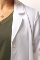 لاب كوت طبي نسائي 44 إنش | 336 | ®LAB MED