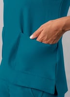 بلوزة سكراب طبي | ادار ملابس طبية