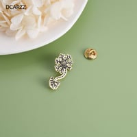 بروش طبي| Medical brooch