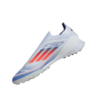 جزمة كرة قدم ADIDAS