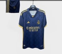 طقم ريال مدريد نسخة خاصة