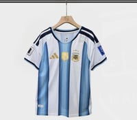 تيشيرت الارجنتين الاساسي فئة لاعبين - 2026