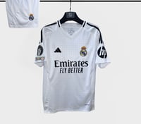 طقم ريال مدريد الأساسي 2024-2025