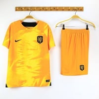 طقم هولندا الاساسي 2023