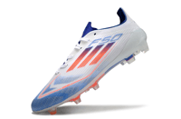 جزمة كرة قدم adidas