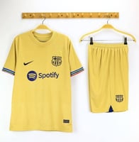 طقم برشلونة الاحتياطي 2023