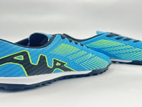 جزمة كرة قدم ولادي