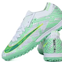 جزمة كرة قدم NIKE9