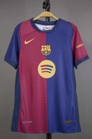 قميص برشلونة الأساسي فئة لاعبين 2024-2025